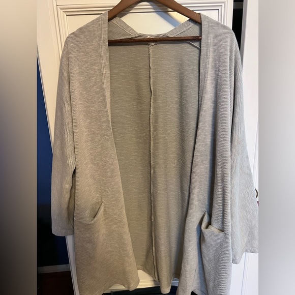 Donni x revolve open cardigan Anthropologie - Picture 2 of 4